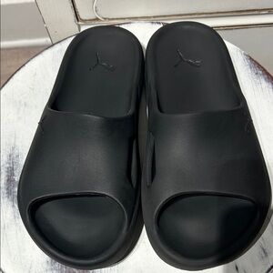 Pre-Owned Puma Shibui Cat Slide Sandals No Visible Signs  Of Ware Man’s Size 7